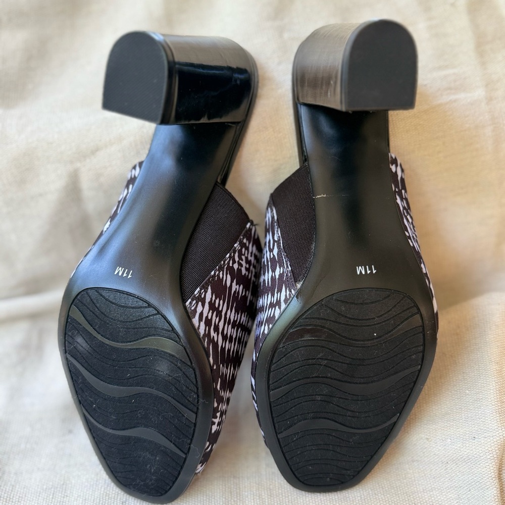 Women's Black and White Heeled Mules - Picture 3 of 3